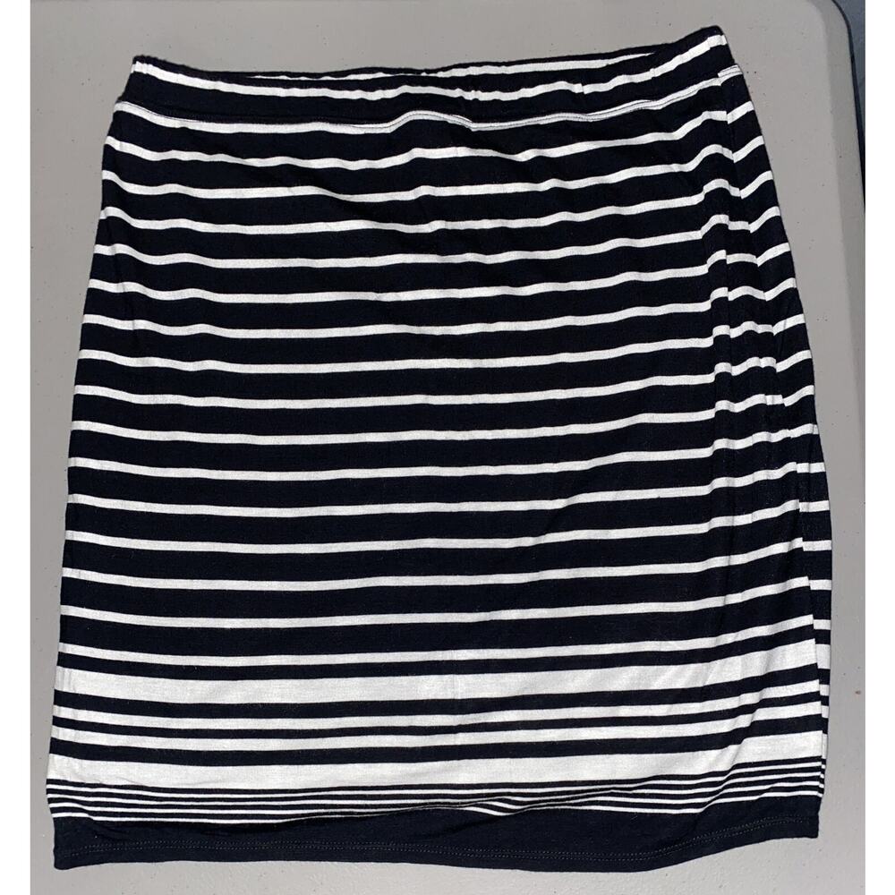Women's Skirt Black White Stripe Max Edition Size Large 31x20 Lined NEW NWT $68